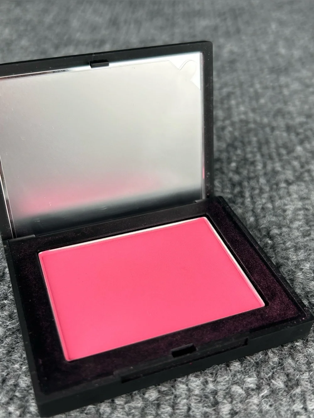 NARS Powder BLUSH in DOMINANT , Refillable/Rechargeable .17oz /4.8g Full sz NWOB